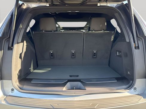 Used 2025 Cadillac Escalade Sport Platinum image 23