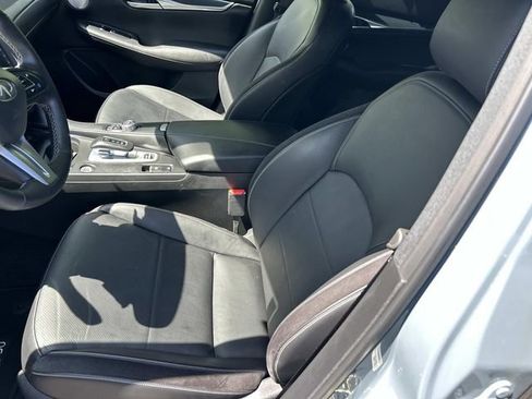 Certified 2025 INFINITI QX50 Sport image 15