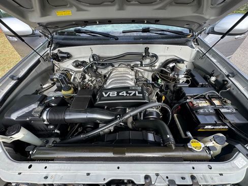 Used 2004 Toyota Sequoia Limited image 39