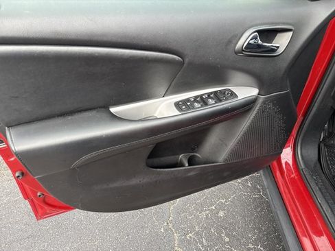 Used 2018 Dodge Journey SE w/ Blacktop Package image 13