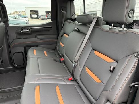 New 2026 GMC Sierra 1500 AT4 w/ AT4 Premium Package AWD/4WD image 22