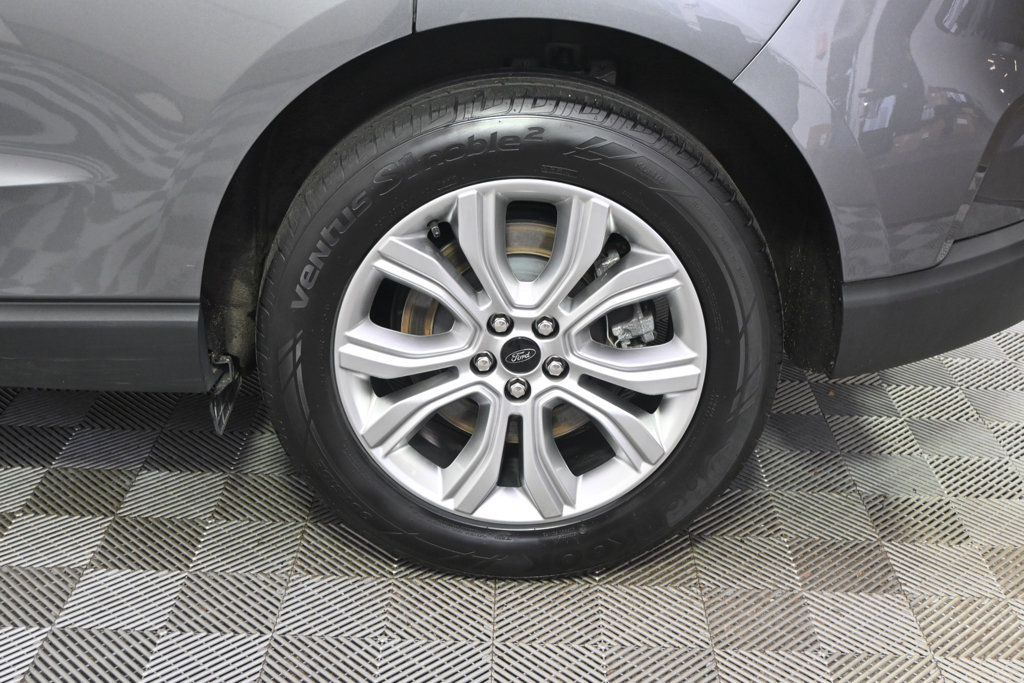 Used 2023 Ford Edge Titanium w/ Class II Trailer Tow Package AWD/4WD image 20