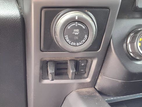 Used 2018 Ford F150 XLT w/ Equipment Group 302A Luxury image 18