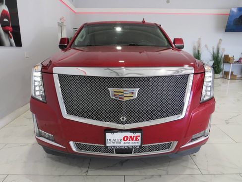 Used 2015 Cadillac Escalade ESV Premium image 8