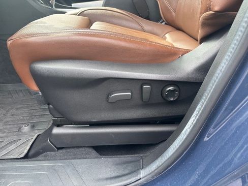 Certified 2024 Subaru Ascent Touring AWD/4WD image 13
