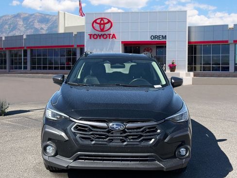 Used 2024 Subaru Crosstrek 2.5i Limited AWD/4WD image 2