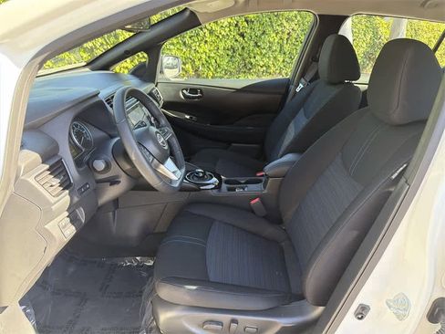 Used 2024 Nissan Leaf SV Plus image 23
