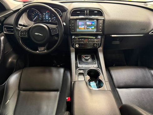 Used 2017 Jaguar F-PACE Premium AWD/4WD image 24