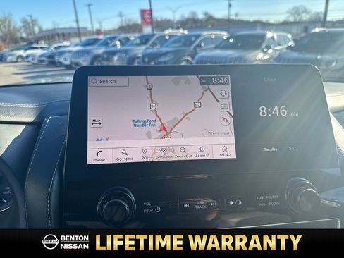 Used 2024 INFINITI QX80 Luxe image 17