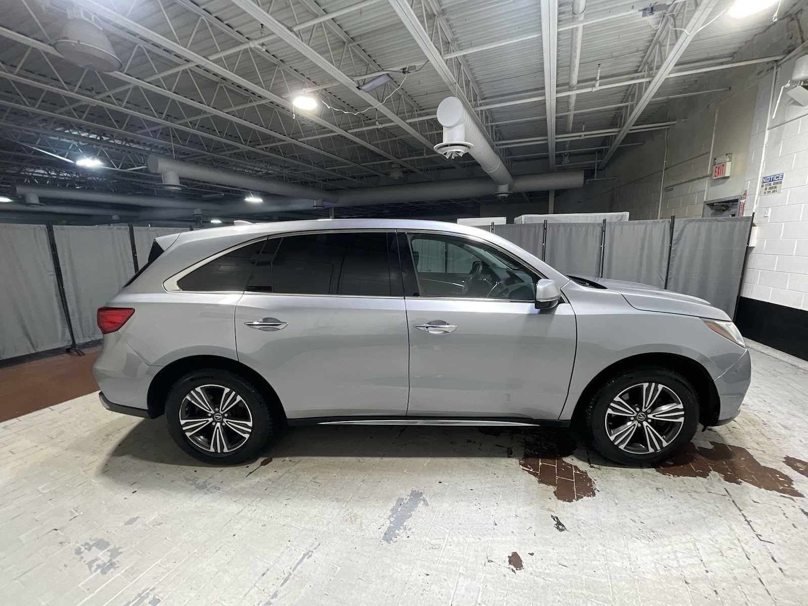 Used 2018 Acura MDX SH-AWD image 27