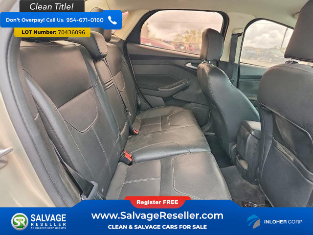 Used 2015 Ford Focus SE w/ Equipment Group 201A FWD image 13