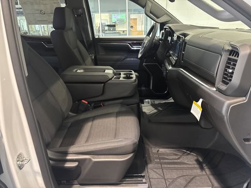 New 2026 Chevrolet Silverado 1500 LT w/ All Star Edition Plus image 14