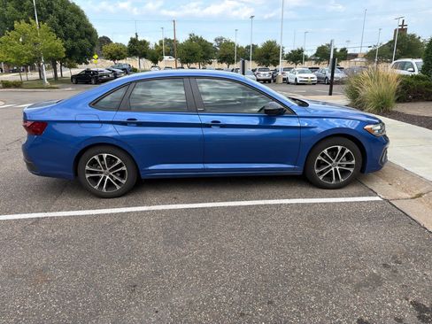 Used 2023 Volkswagen Jetta Sport FWD image 6