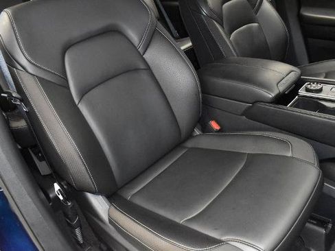 Certified 2025 Nissan Pathfinder SL AWD/4WD image 26