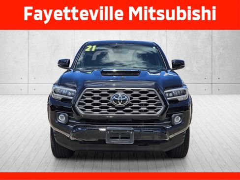 Used 2021 Toyota Tacoma TRD Sport w/ TRD Premium Sport Package AWD/4WD image 2