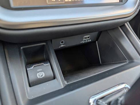 Certified 2025 Subaru Outback image 31