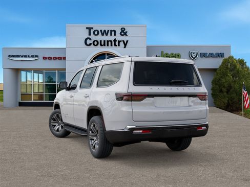 New 2025 Jeep Wagoneer WAGONEER 4X4 image 3