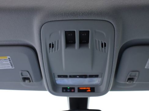 Used 2019 Chevrolet Cruze LT w/ Sun And Sound Package FWD image 33