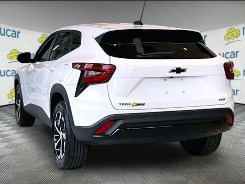New 2025 Chevrolet Trax RS w/ Driver Confidence Package image 5