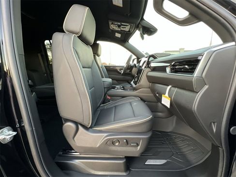 New 2026 GMC Yukon XL Elevation image 27