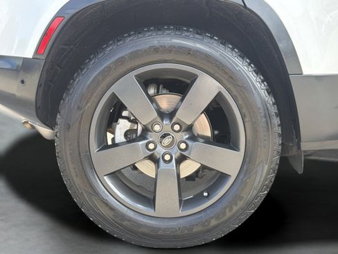 Used 2022 Land Rover Defender 110 S AWD/4WD image 10