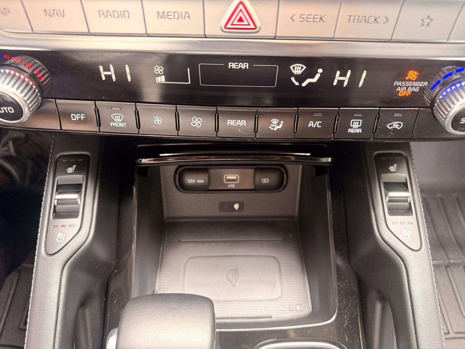 Used 2021 Kia Telluride SX w/ SX Prestige Package AWD/4WD image 20
