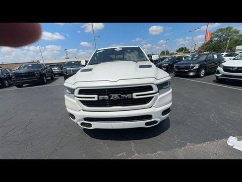 Used 2021 RAM 1500 Laramie AWD/4WD image 3