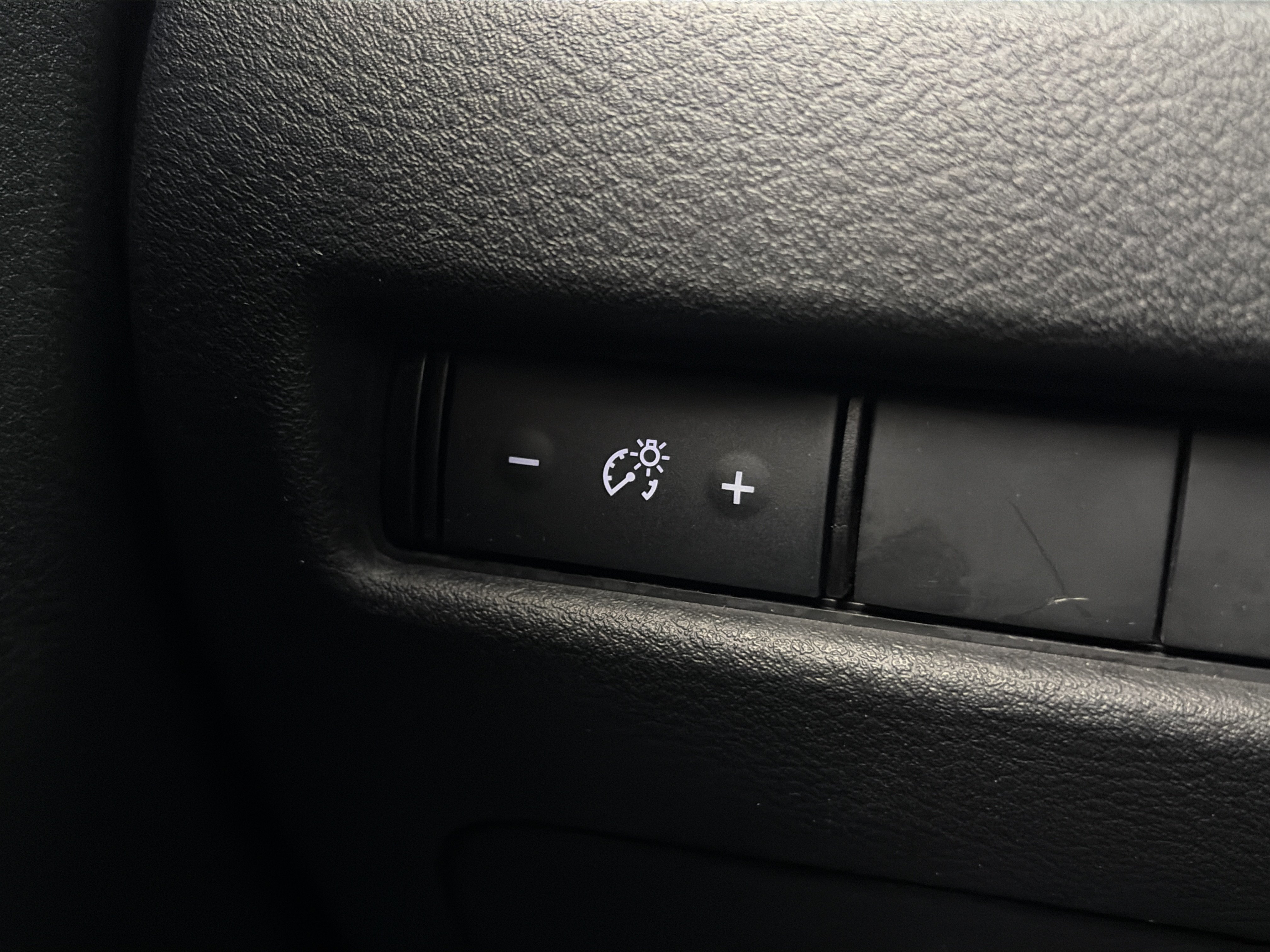 Used 2021 Nissan Rogue SV AWD/4WD image 31