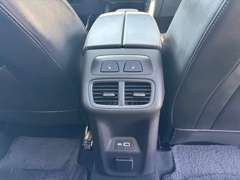 Used 2023 Buick Envision Avenir AWD/4WD image 26