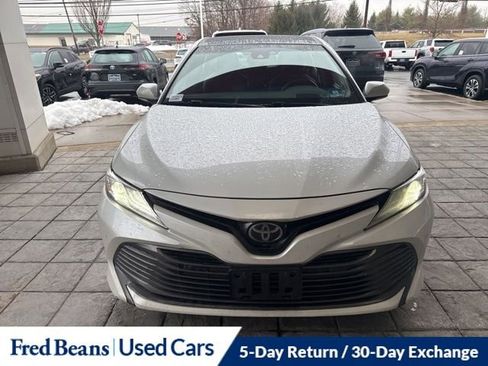 Used 2018 Toyota Camry XLE image 20