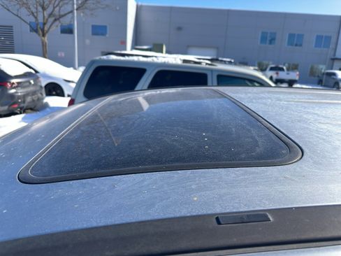 Used 2012 MAZDA MAZDA5 Grand Touring image 7