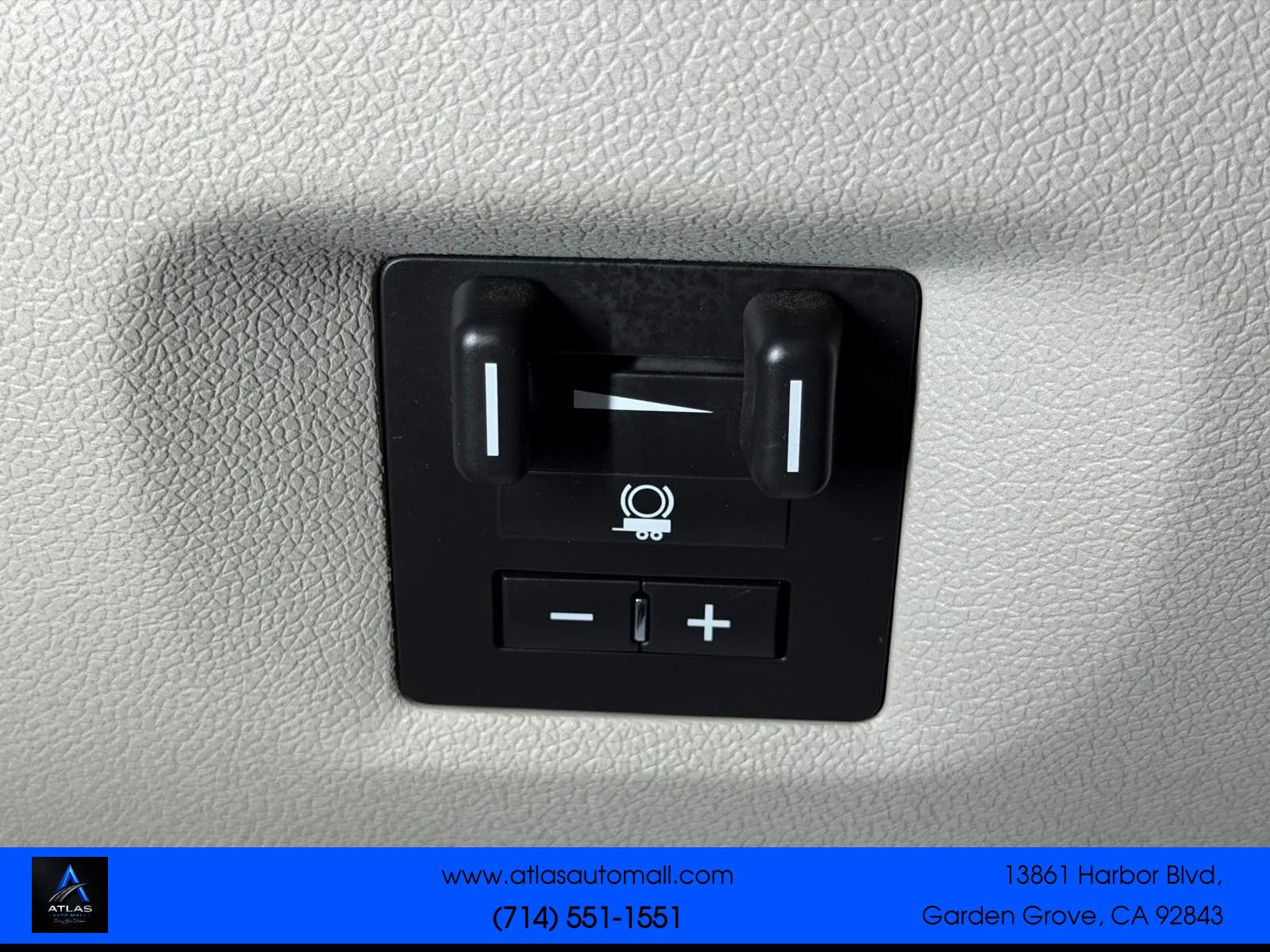 Used 2012 Chevrolet Suburban 2500 LT AWD/4WD image 36