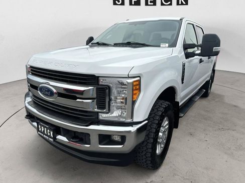 Used 2017 Ford F250 XLT w/ FX4 Off-Road Package AWD/4WD image 1