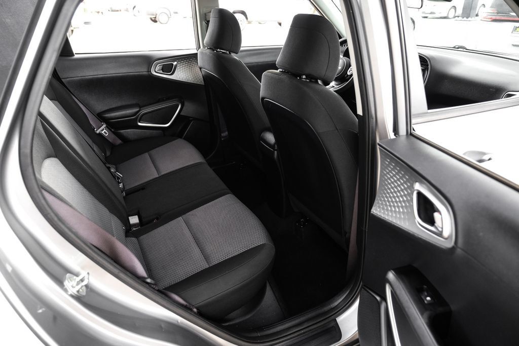 Used 2022 Kia Soul LX w/ Technology Package FWD image 35