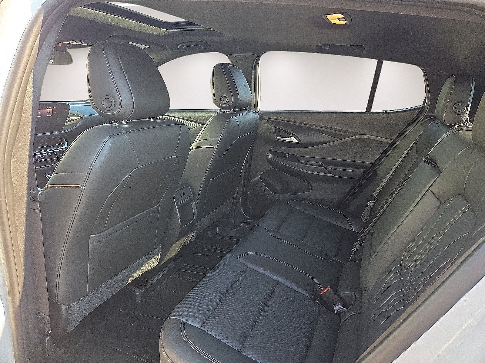 Used 2025 Buick Envista Avenir FWD image 20