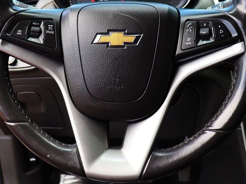 Used 2022 Chevrolet Trax LT w/ LT Convenience Package FWD image 52