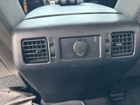 Used 2019 Toyota Tundra SR5 w/ SR5 Upgrade Package image 19