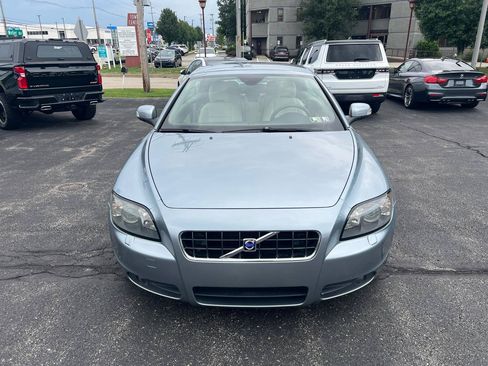 Used 2009 Volvo C70 T5 FWD image 2