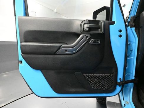 Used 2018 Jeep Wrangler Unlimited Sahara image 20