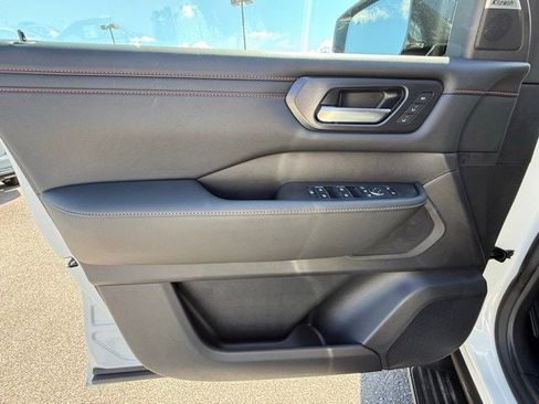 New 2025 Nissan Armada PRO-4X image 10