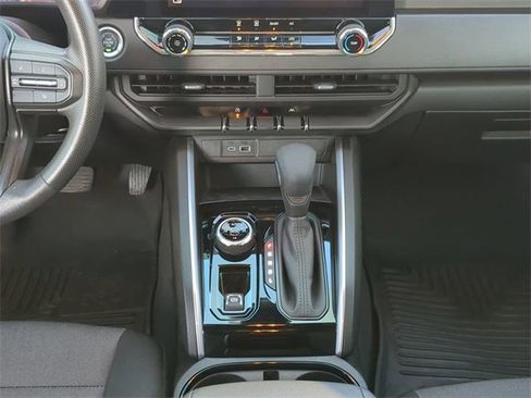 Used 2024 Chevrolet Colorado Trail Boss w/ Advanced Trailering Package image 19