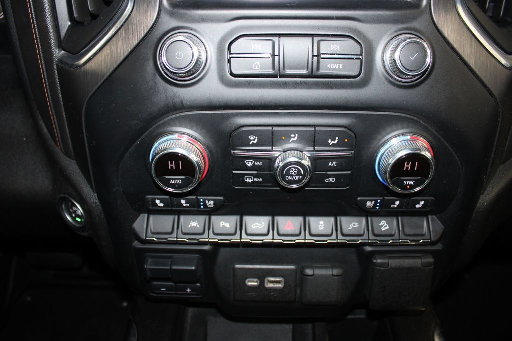 Used 2022 GMC Sierra 1500 AT4 w/ Technology Package AWD/4WD image 19