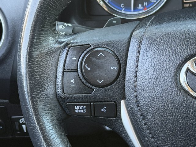 Used 2017 Toyota Corolla SE FWD image 13
