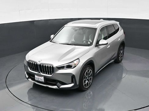 Used 2026 BMW X1 xDrive28i w/ Technology Package AWD/4WD image 17