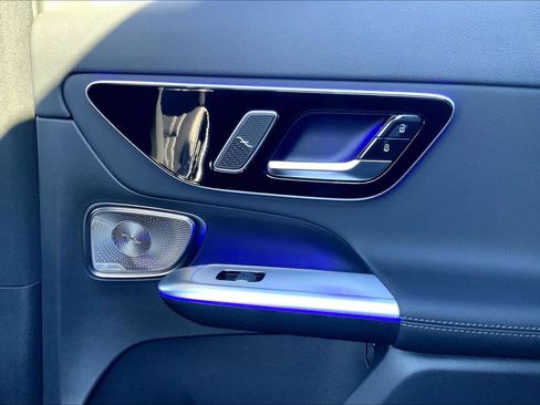 New 2026 Mercedes-Benz GLC 300 4MATIC image 23