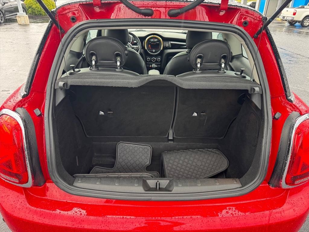 Used 2019 MINI Cooper 2-Door Hardtop FWD image 10