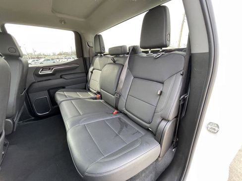 Used 2025 GMC Sierra 1500 SLT image 37