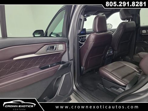 Used 2025 Ford Explorer Platinum w/ LUX Leather Package AWD/4WD image 23
