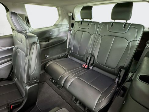 Used 2021 Jeep Grand Cherokee L Limited image 28