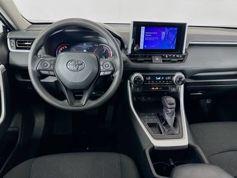 Certified 2025 Toyota RAV4 XLE FWD image 22